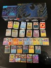 Lot De 800 Cartes Pokémon ETB UPC flammes Fantasmagoriques