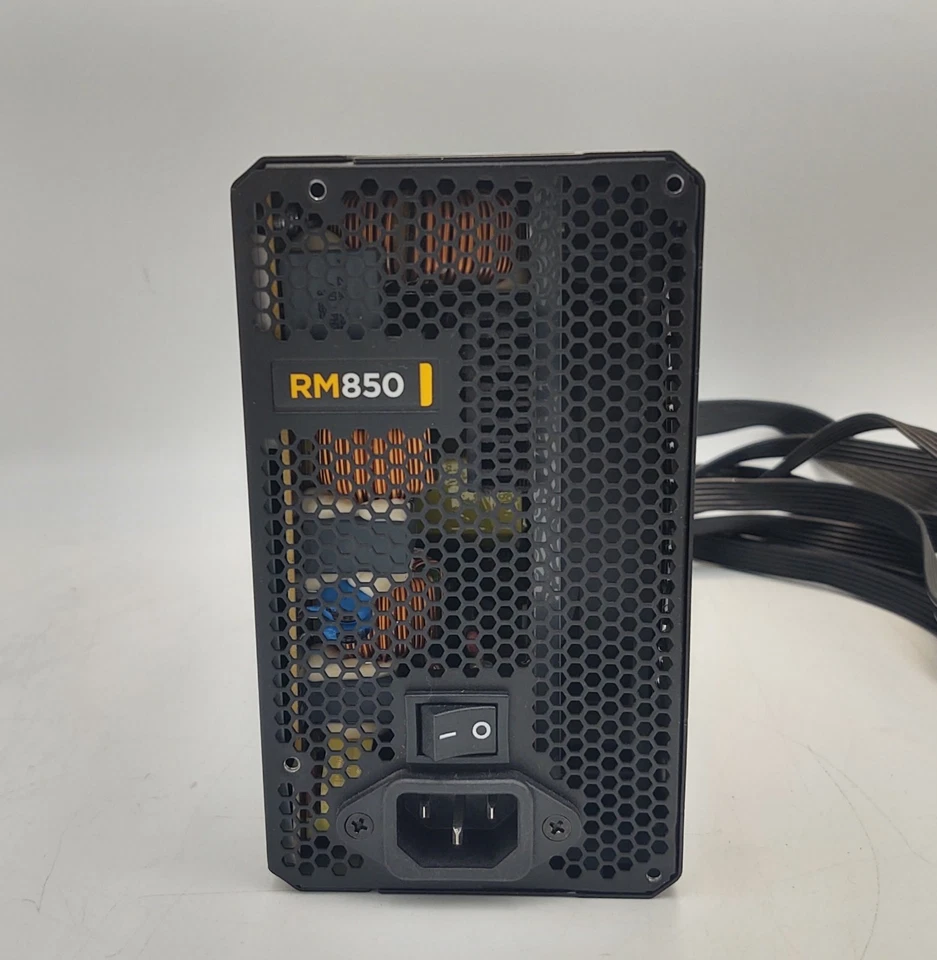 Corsair RM850 850W Fully Modular ATX Power Supply CP-9020056 75-001938 / FAST SH - Image 3 of 4