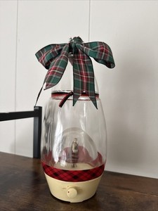 Gilbert’s Spey Royal Musical Bottle With Dancer