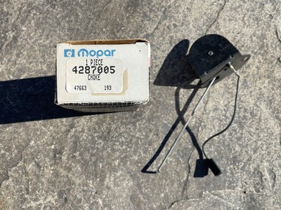   NOS Original MOPAR 1980's  Dodge Choke Control Thermostat PN 4287005  