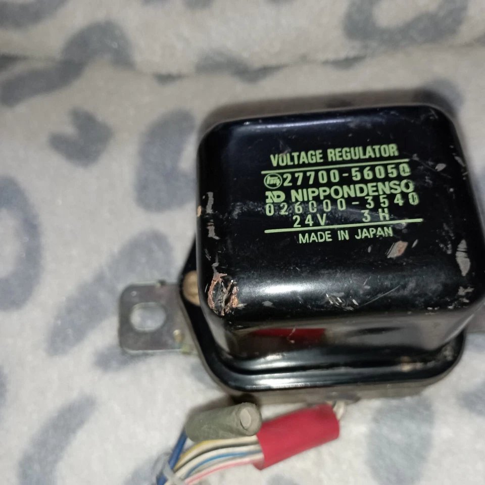 NOS ND Voltage Regulator BJ40 BJ41 BJ43 BJ44 HJ45 27700-56050 - Image 2 of 4