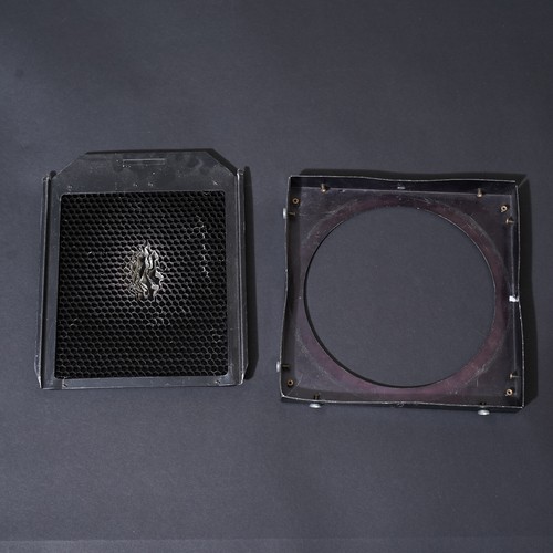 ELINCHROM Square Honeycomb Grid Wide Spot with 21cm Gel Holder Frame A7474 - Picture 6 of 9