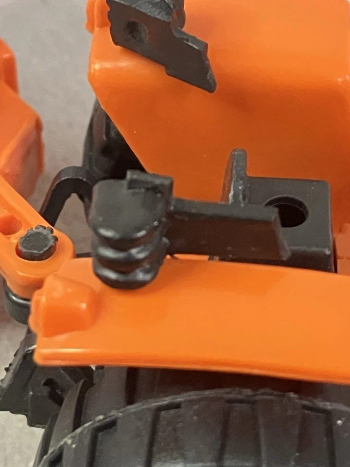 1:43 Kubota Tractor And Trailer - Image 4 of 4