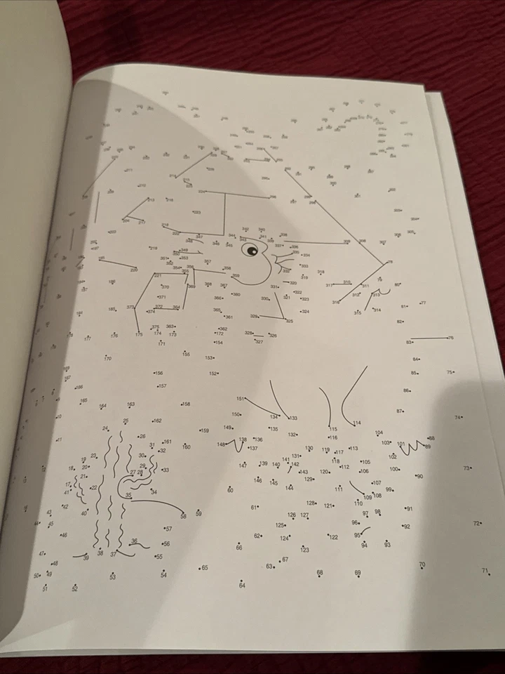 The Discovery of Animals 500 Dot to Dot Extreme Puzzle Challenges to Color - Image 4 of 4