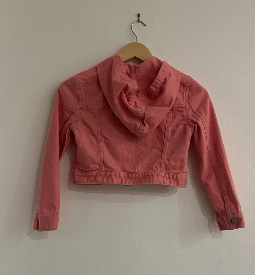 Chaqueta vaquera rosa GAP para niñas talla mediana Foto 2 de 4