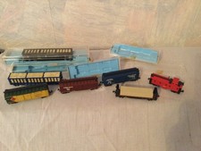 Atlas N Scale Train Cars Lot of 7
