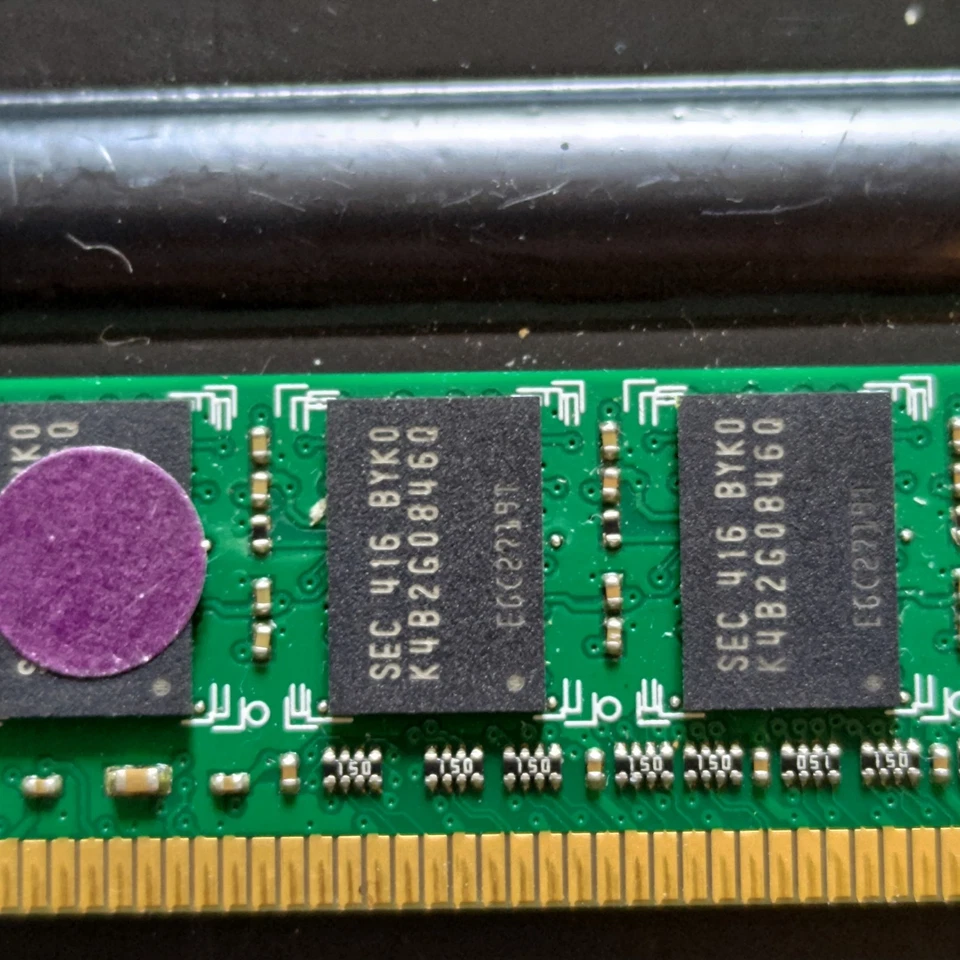 Samsung 8GB (4x2GB) DDR3 PC3-10600R 1333MHz ECC RDIMM 240-Pin RAM (Server Only) - Image 4 of 4