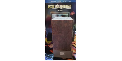 The Walking Dead: The Complete Third Season (Blu-ray, 2012) - Picture 5 of 9
