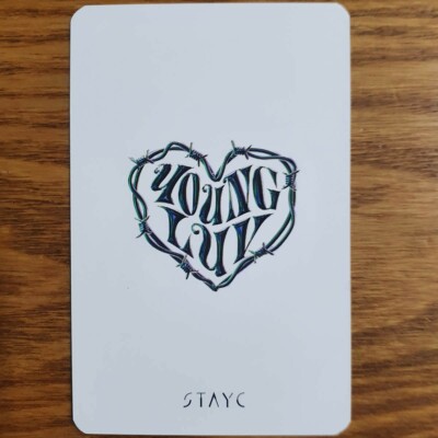 stayc YOUNG-LUV.COM run2u MD トレカ アイサ Isa Official Photocard from STAYC Young-Luv.com Official MD