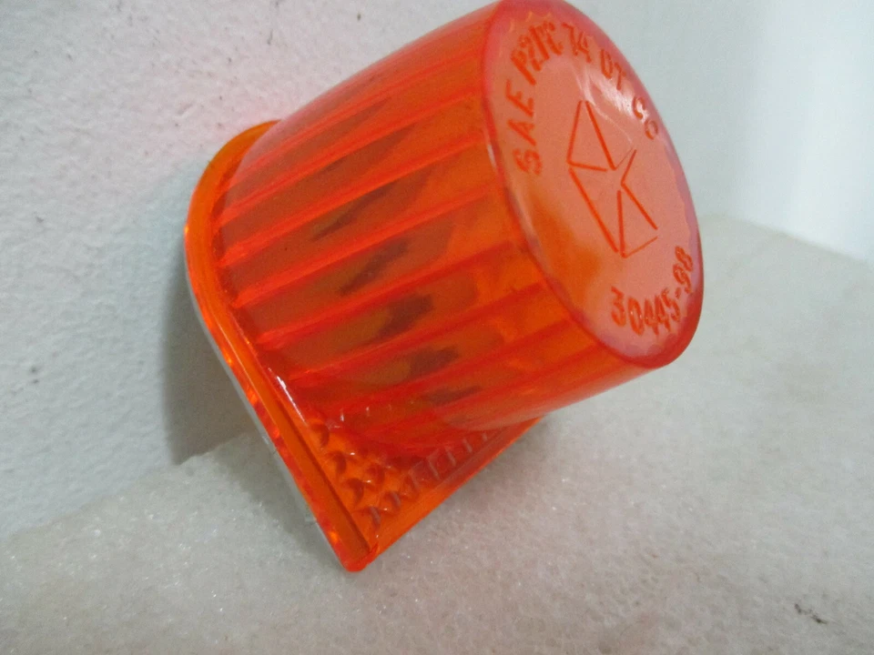 Lente lámpara de funcionamiento techo camión Mopar NOS 1974-93 Dodge D100 150 250 350 3738011 Foto 2 de 3