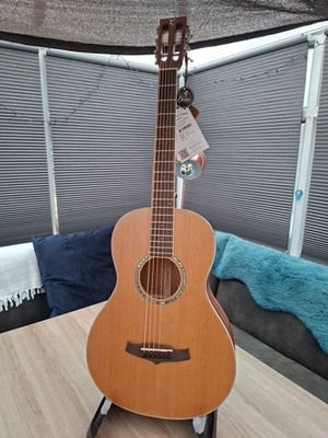 Tanglewood Parlour TSC8E Sundance klassische Elektro-Akustik-Gitarre.  