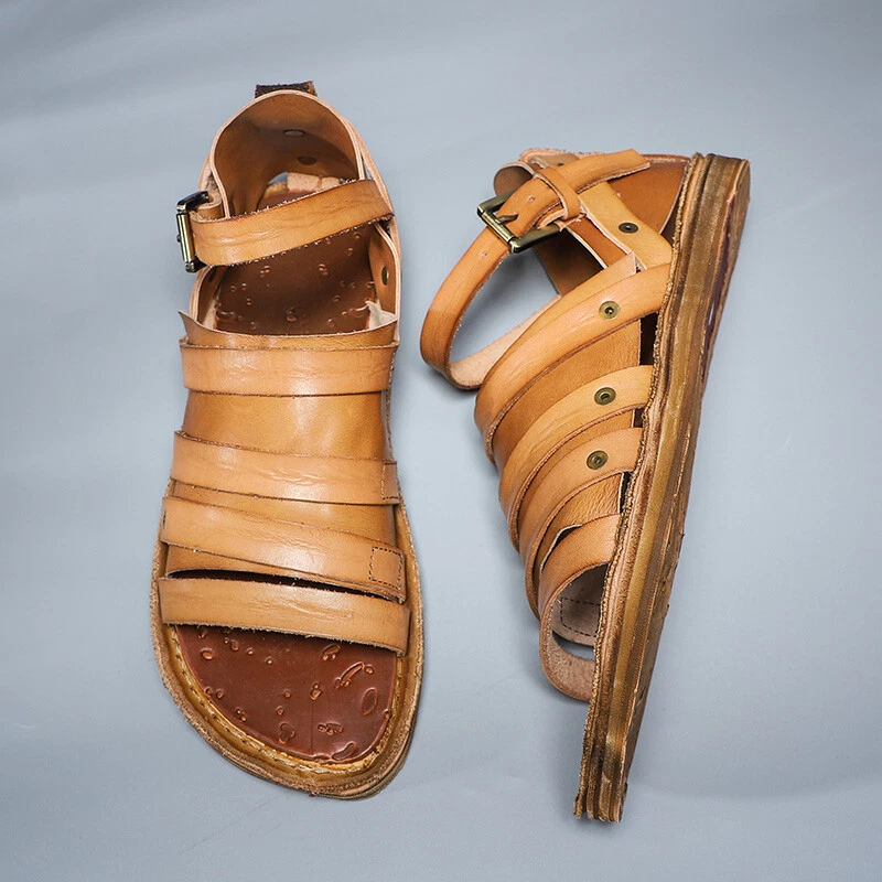 Sandalias planas hechas a mano con hebilla de cuero real estilo romano para hombre y mujer Foto 2 de 4