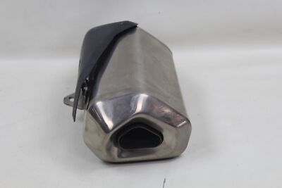 Kawasaki ZX10R ZX 10R 16-20 OEM Exhaust Can Muffler Pipe Collector
