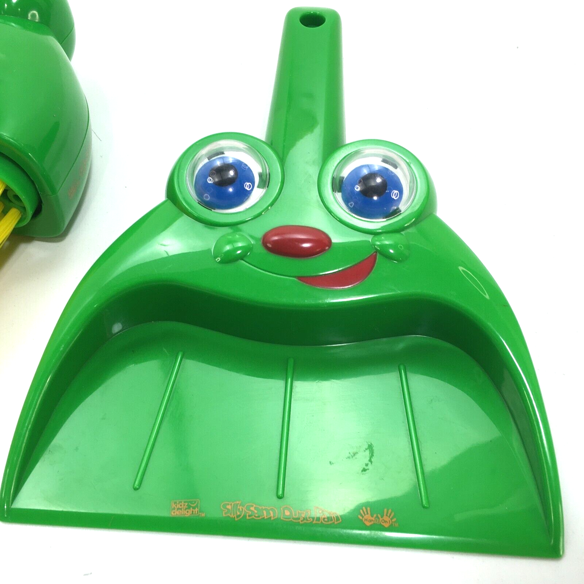 Kidz Delight Silly Sam Green Toy Play Pretend Dust Pan and Broom