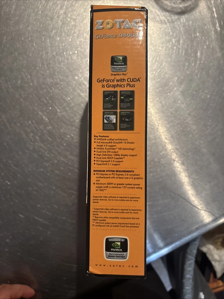 Tarjeta gráfica Zotac GeForce 9400GT 1GB DD2 128 BIT Synergy Edition, PCI Express Foto 2 de 4
