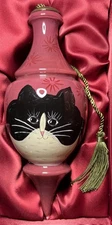 Ne'Qwa Art Christmas Glass Ornament "Jellicle Cat" Warren Kimble, 6.5 in, COA