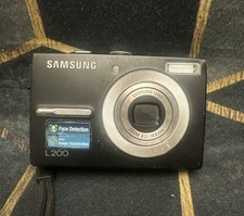 Samsung L200 10.2MP Digital Camera -18.6mm Black For parts or not working