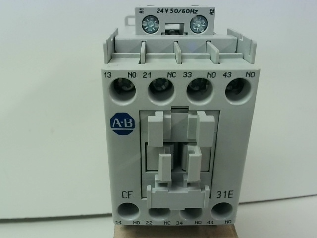 Allen Bradley 700-CF310KJ Control Relay IEC 60947-4-1 600V 20A-New In Box img