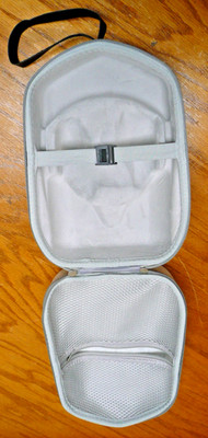 Sarlar Hard Case for Occulus Quest 2 / VR Goggles Travel Case White