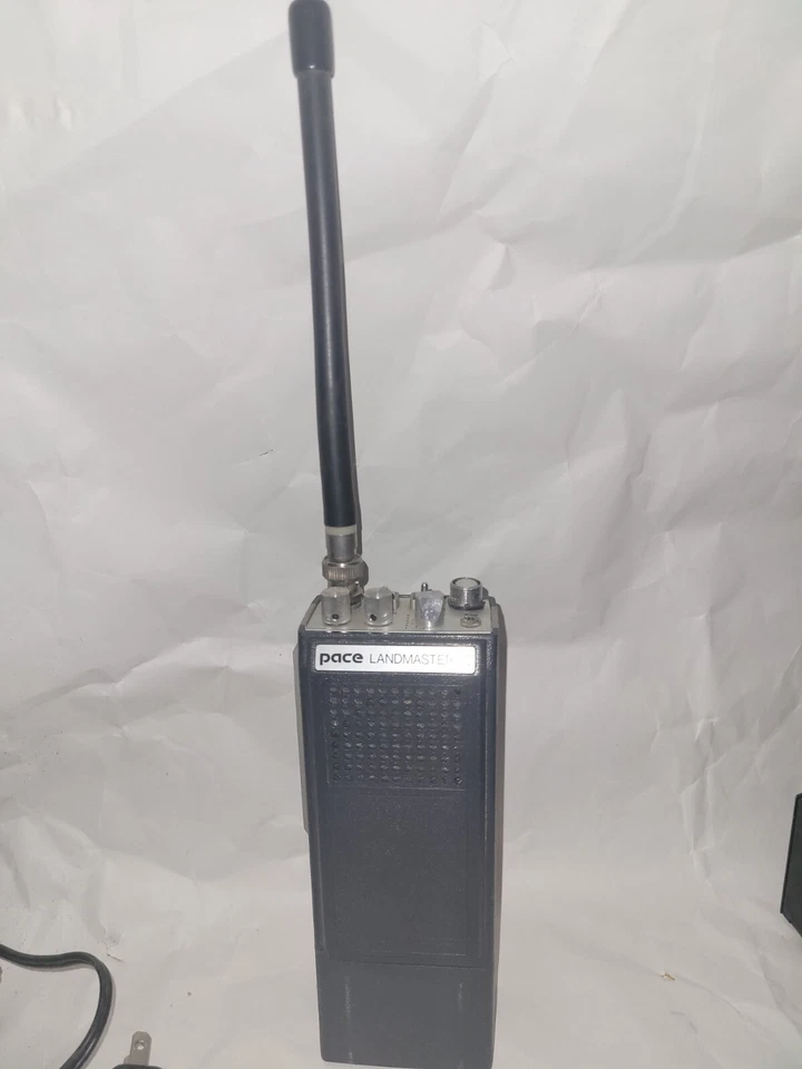 Transceptor de radio portátil Pace Landmaster III de 6 canales repuestos o reparación Foto 3 de 4