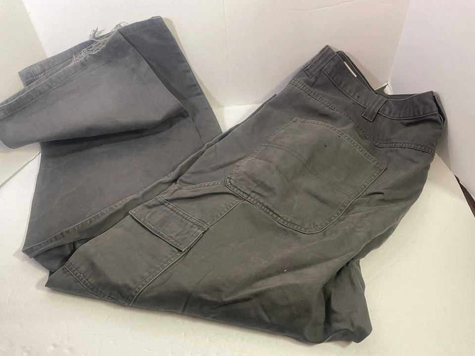 Lot of 3 Men’s Pants 42x30; WRG, Dockers, Van Huesen - Image 3 of 4