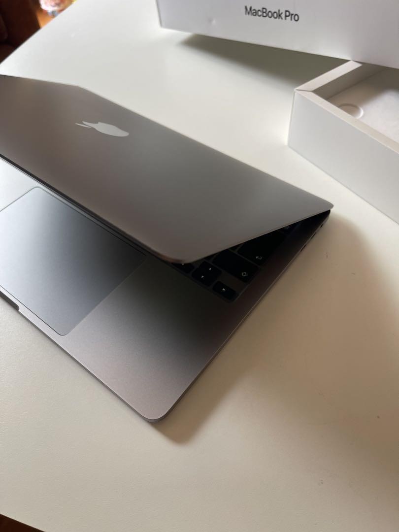Apple MacBook Pro 13