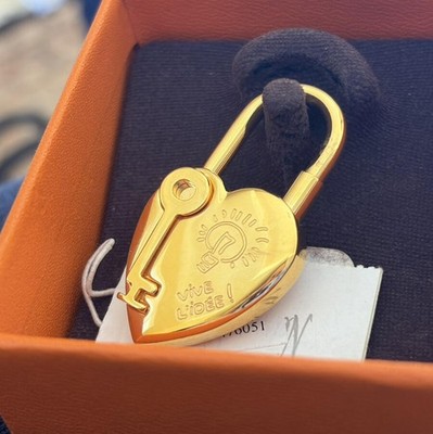 NIB Hermes 18kt Gold Plate 2004 Annee De La Fantaisie Heart Cadena Handbag Charm