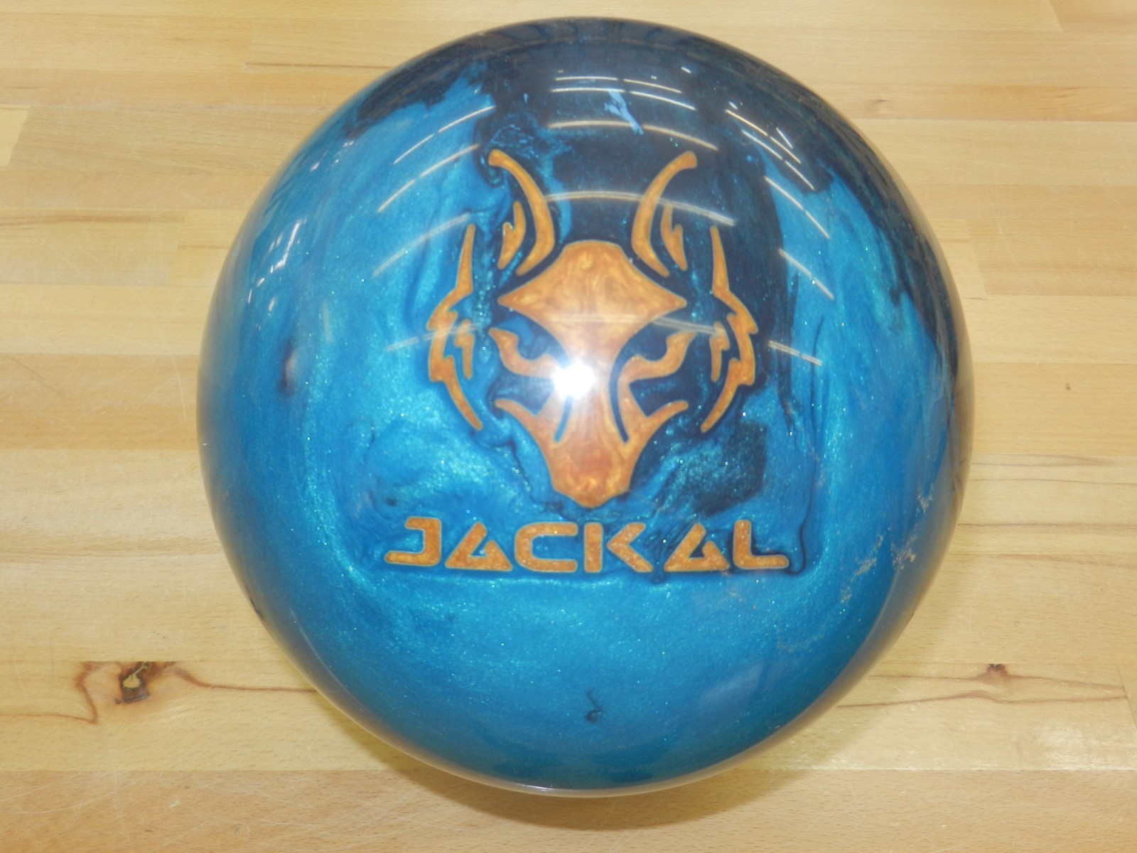 NIB 15# Motiv Jackal Apex Bowling Ball - 15.3/2.8" Pin/3.10oz TW