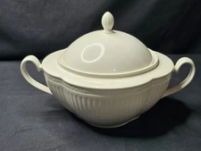 Mikasa Italian Countryside Covered Casserole 2 Qt.