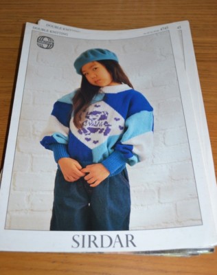 SIRDAR * DK * KINDER GEMUSTERTER PULLOVER STRICKMUSTER * 4745