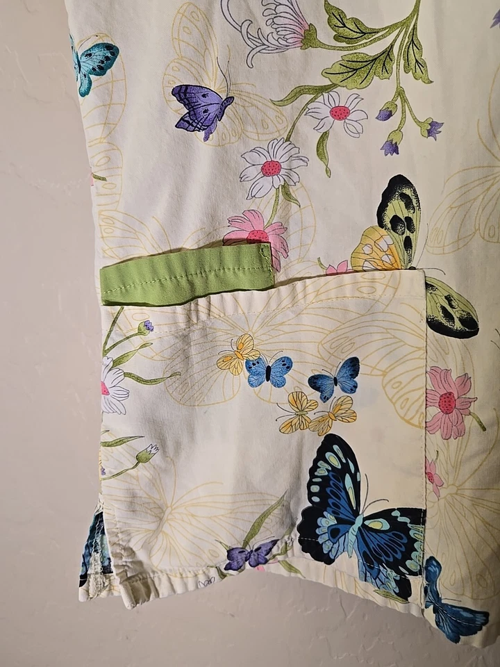 Blusa Médica Cherokee para Mujer Talla XS Estampado Floral Mariposa Amarillo y Verde Lima  Foto 2 de 4