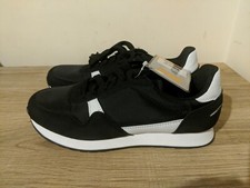 Avia memory foam lightweight Women's Sneakers Size 6