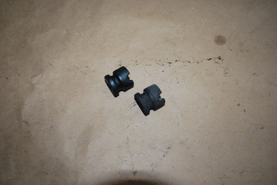 1988 BMW K 75 K75 S RADIATOR PADS GROMMETS - Image 1 of 2