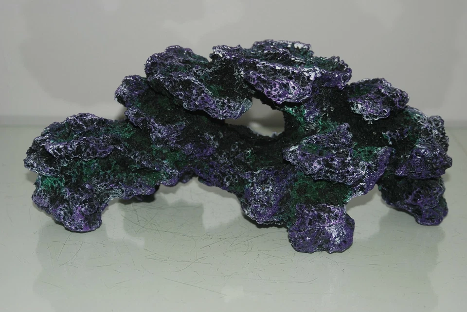 Stunning Aquarium Large Coral Reef Cichlid Cave Rock Decoration 34 x 14 x 13 cms - Image 4 of 4