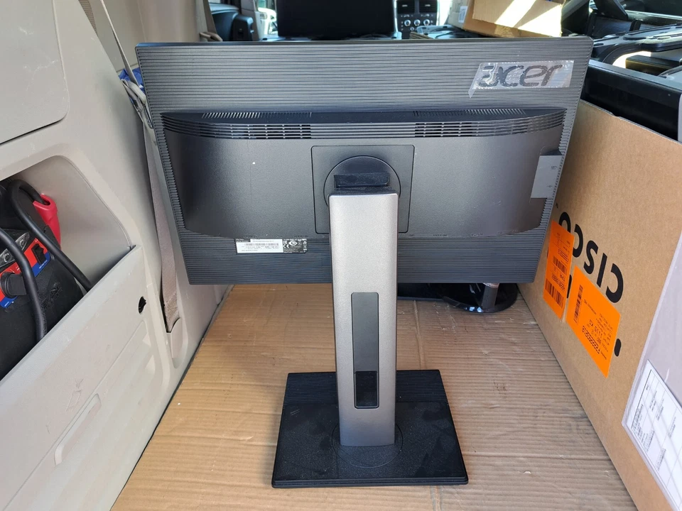 Acer B226WL 22" Widescreen LED LCD Desktop Monitor DVI VGA 1680x1050. Grade A - Image 3 of 4