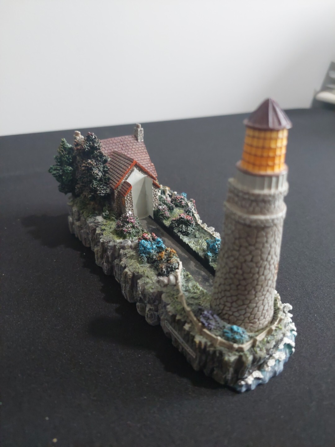 Picture 4 of 9