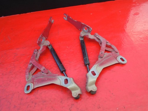 07 08 09 10 MINI COOPER BASE R56 HOOD HINGE HINGES SET PAIR BOTH OEM CHILI RED - Picture 3 of 4