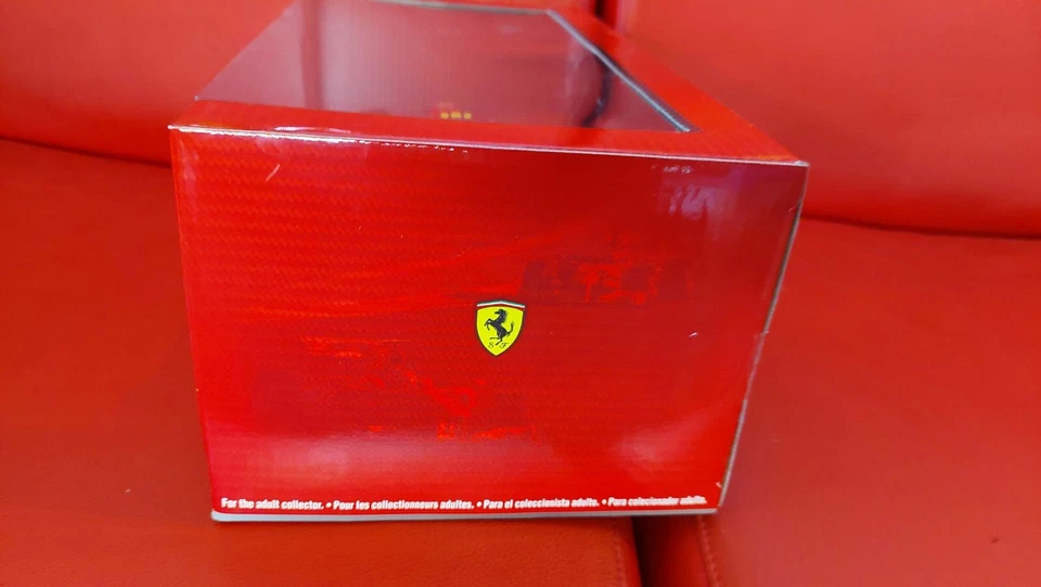 Ferrari F10 2010 Bahrain - Fernando Alonso - Hot Wheels Racing -Scala 1/18 nuova - Immagine 2 di 4