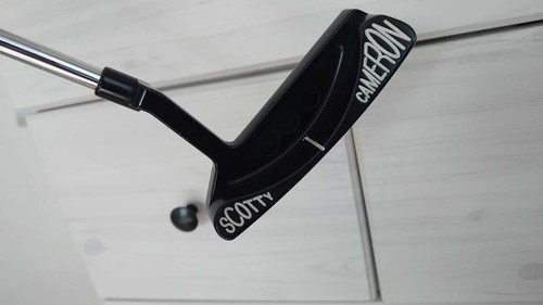 Scotty Cameron Studio Select Laguna 2 Custom 35 Inch Right Hand Golf Putter