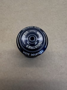 White Industries 1 1/8” External Cup Black Headset Threadless Complete