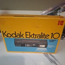 Vintage Kodak Ektralite 10 Camera w/Original Box. Untested
