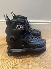USD Carbon 2021 Size 9.5 UK 44 EU Black Aggressive Inline Skates, kizer frames
