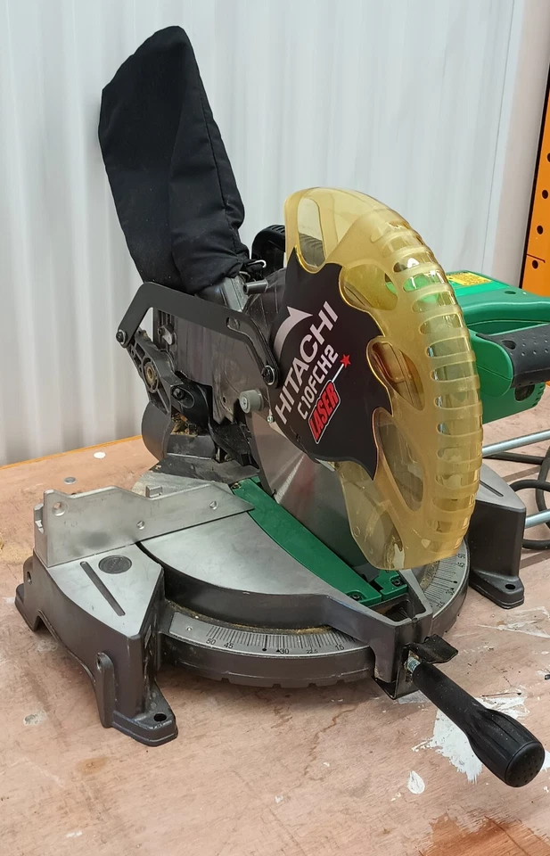 Hitachi C10FCH2 Compound Miter Saw with Laser Marker 10" Blade Green - Image 2 of 4