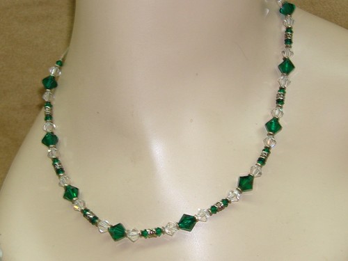 LOVELY EMERALD GREEN \u0026 CLEAR GLASS 