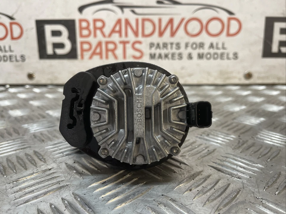 Bomba de agua auxiliar adicional Nissan Juke F16 2023 210116pd0b 039202452z Foto 2 de 4