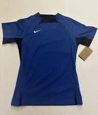 Nike Dri Fit Womens Football / Soccer Small DR0674-480