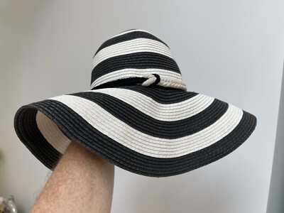 Vince Camuto Wide Brim Womens Floppy Sun Hat Black & White  display picture 1
