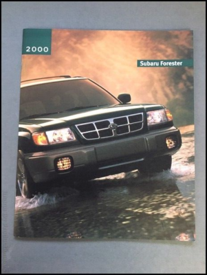 2000 Subaru Forester 24-page Original Car Sales Brochure Catalog