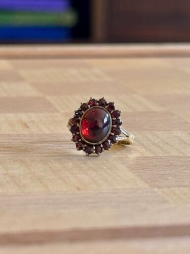 Anillo racimo granate cabujón oro 9K vintage - Imagen 4 de 7