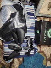 Lot of 4 shoe guards
